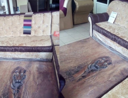 3D flooring in a furniture store – Tiger walking in the bush