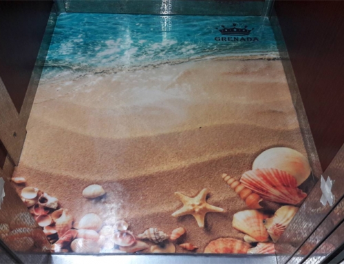 3D flooring – sand, shell and ocean wave – in an elevator in hotel “Grenada”